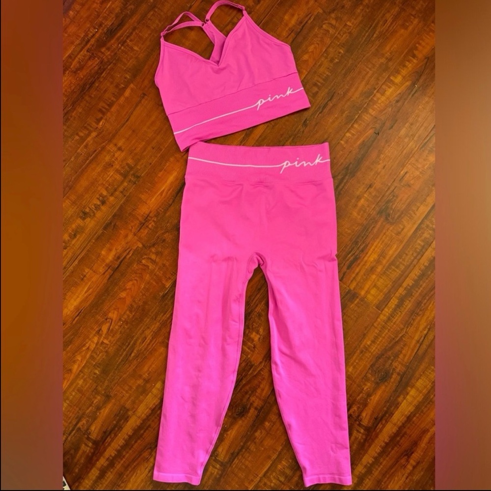 PINK VICTORIA’S SECRET LEGGINGS SET